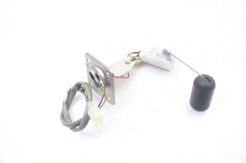 photo de JAUGE RESERVOIR ESSENCE APRILIA SR 2T 50 (2018 - 2022) - Zoom état d’usage