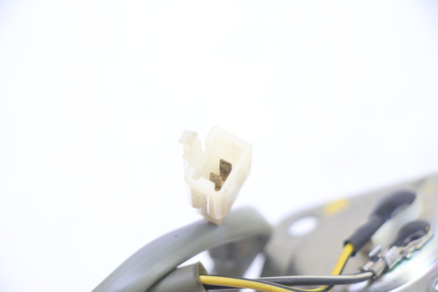 photo de JAUGE RESERVOIR ESSENCE APRILIA SR 2T 50 (2018 - 2022) - Autre angle de vue