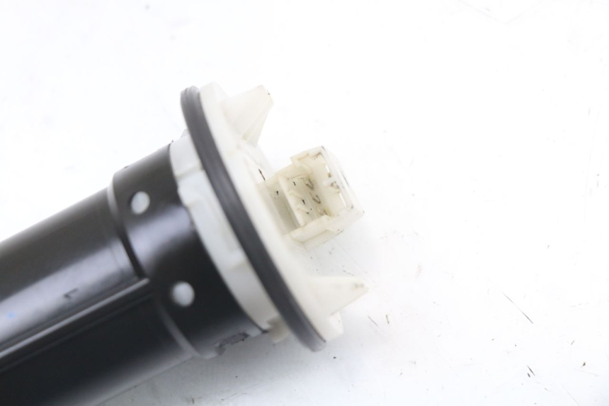 photo de JAUGE RESERVOIR ESSENCE APRILIA SR MOTARD 50 (2012 - 2018) - Détail de la pièce