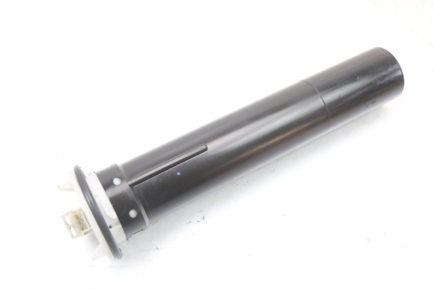 photo de JAUGE RESERVOIR ESSENCE APRILIA SR MOTARD 50 (2012 - 2018) - Zoom état d’usage