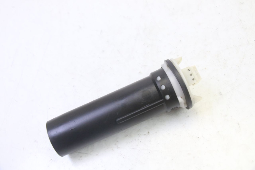 photo de JAUGE RESERVOIR ESSENCE APRILIA SR R 2T LC 50 (2018 - 2021) - Autre angle de vue