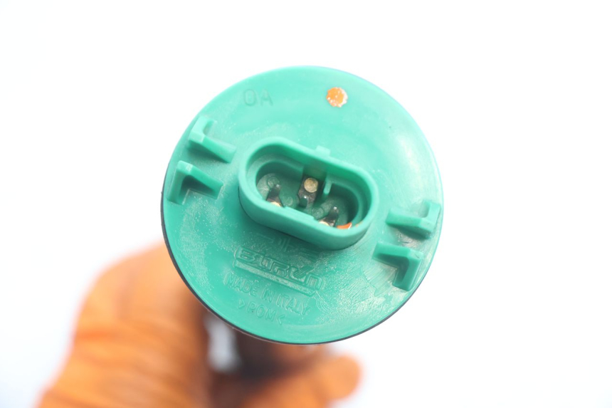 photo de JAUGE RESERVOIR ESSENCE GILERA STALKER 50 (2004 - 2014) - Autre angle de vue