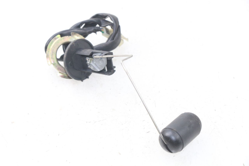 photo de JAUGE RESERVOIR ESSENCE FYM STRADA 50 (2007 - 2014) - Zoom état d’usage