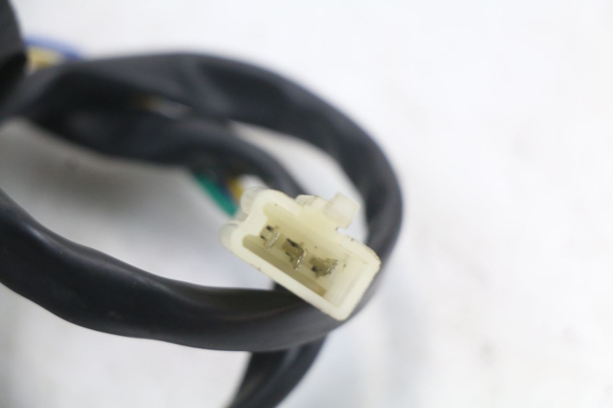 photo de Fuel tank gauge VASTRO STREET X 4T 50 (2016 - 2021) - Gros plan technique