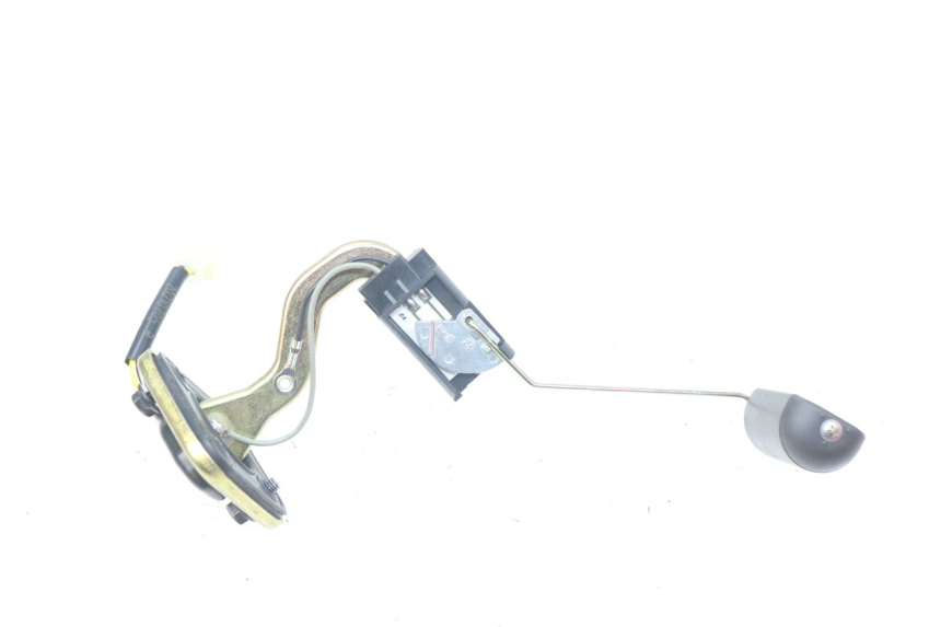 photo de JAUGE RESERVOIR ESSENCE PEUGEOT STREETZONE 4T 50 (2018 - 2023) - Zoom état d’usage