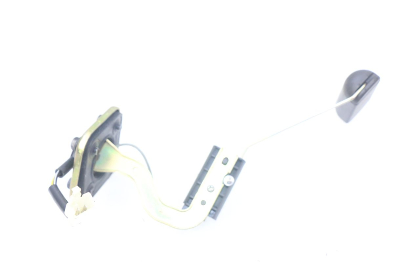 photo de JAUGE RESERVOIR ESSENCE PEUGEOT STREETZONE 4T 50 (2018 - 2023) - Autre angle de vue