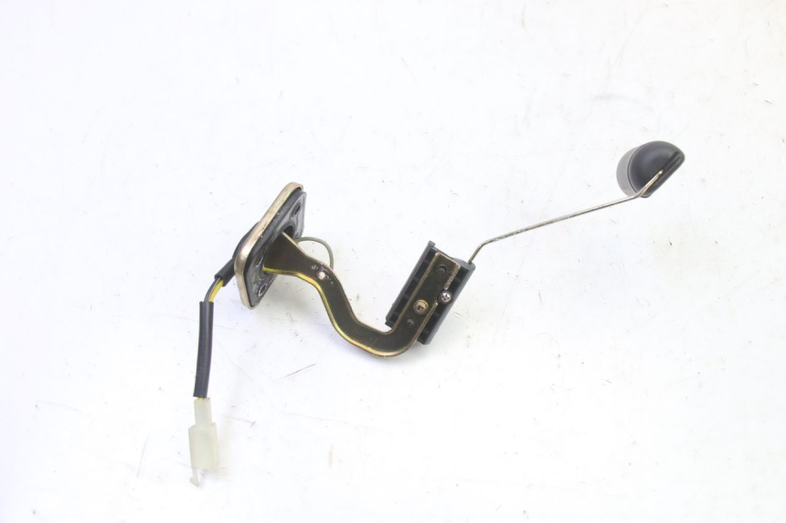 photo de JAUGE RESERVOIR ESSENCE PEUGEOT STREETZONE I 2T 50 (2018 - 2020) - Zoom état d’usage