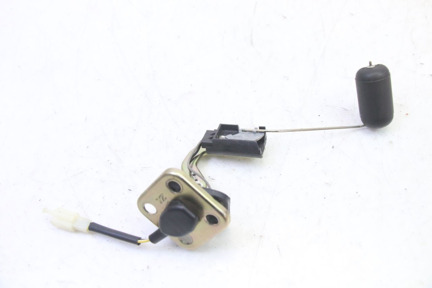 photo de JAUGE RESERVOIR ESSENCE PEUGEOT STREETZONE I NAKED 2T 50 (2018 - 2020) - Zoom état d’usage