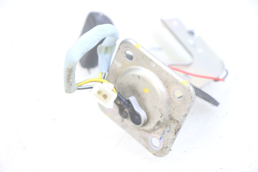 photo de JAUGE RESERVOIR ESSENCE APRILIA SXR 50 (2021 - 2023) - Détail de la pièce