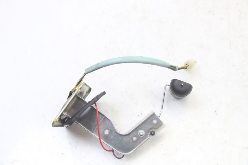 photo de JAUGE RESERVOIR ESSENCE APRILIA SXR 50 (2021 - 2023) - Zoom état d’usage