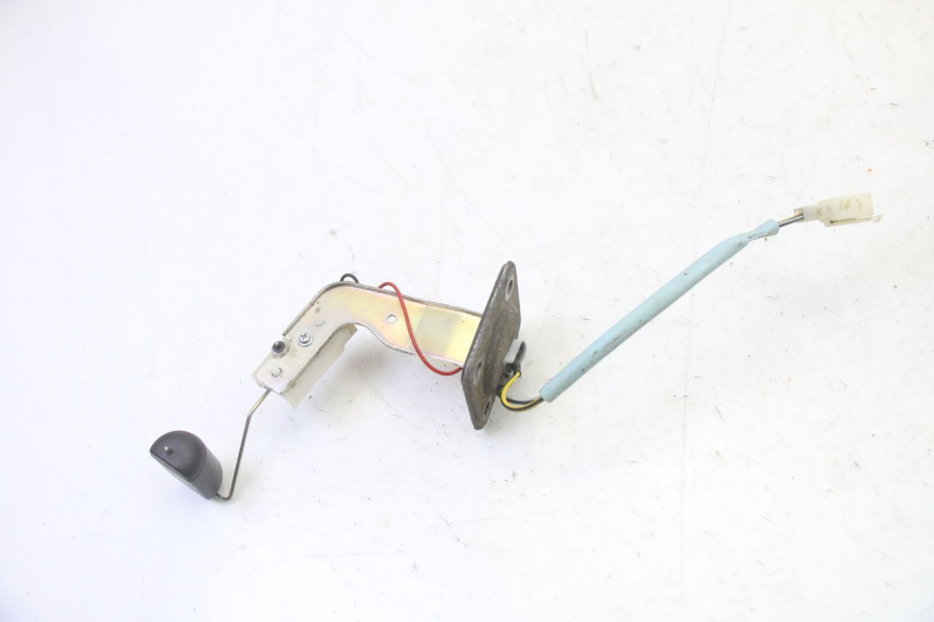 photo de JAUGE RESERVOIR ESSENCE APRILIA SXR 50 (2021 - 2023) - Détail de la pièce