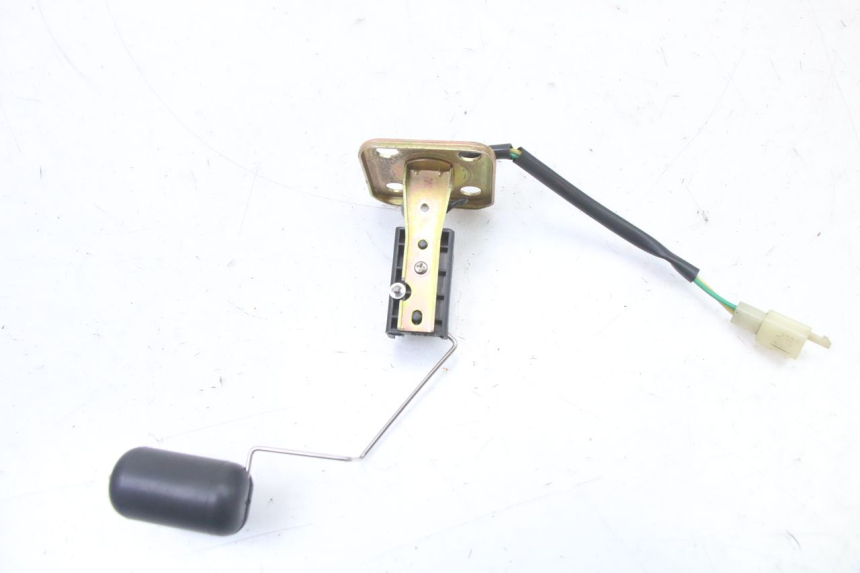 photo de JAUGE RESERVOIR ESSENCE SYM FIDDLE 3 III 125 (2014 - 2020) - Zoom état d’usage