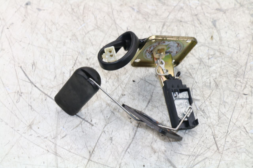 photo de JAUGE RESERVOIR ESSENCE SYM JOYRIDE 125 (2002 - 2009) - Détail de la pièce