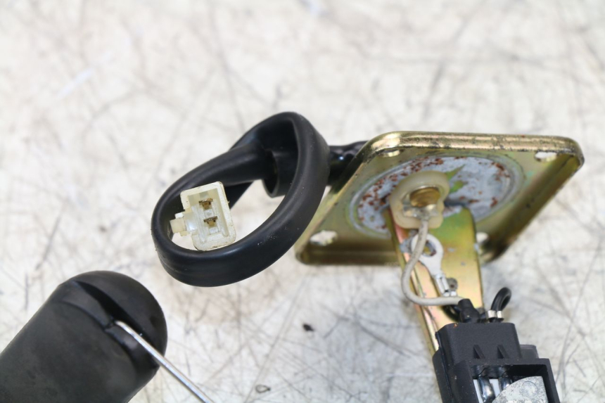 photo de JAUGE RESERVOIR ESSENCE SYM JOYRIDE 125 (2002 - 2009) - Zoom état d’usage