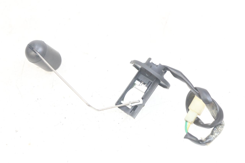 photo de JAUGE RESERVOIR ESSENCE SYM SYMPHONY 125 (2009 - 2015) - Zoom état d’usage