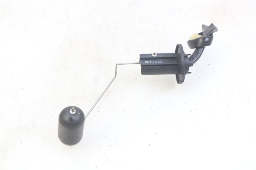 photo de JAUGE RESERVOIR ESSENCE PEUGEOT TWEET 4T 50 (2010 - 2014) - Gros plan technique