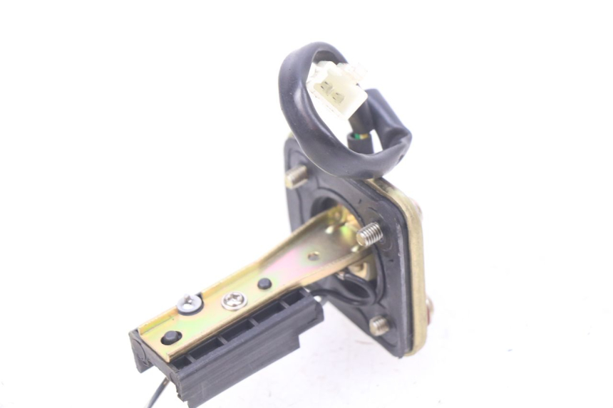 photo de JAUGE RESERVOIR ESSENCE PEUGEOT TWEET ACTIVE 4T 50 (2018 - 2022) - Autre angle de vue