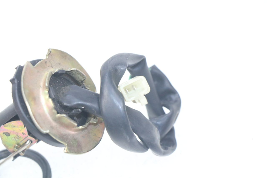 photo de JAUGE RESERVOIR ESSENCE PEUGEOT TWEET ACTIVE 4T 50 (2018 - 2022) - Autre angle de vue