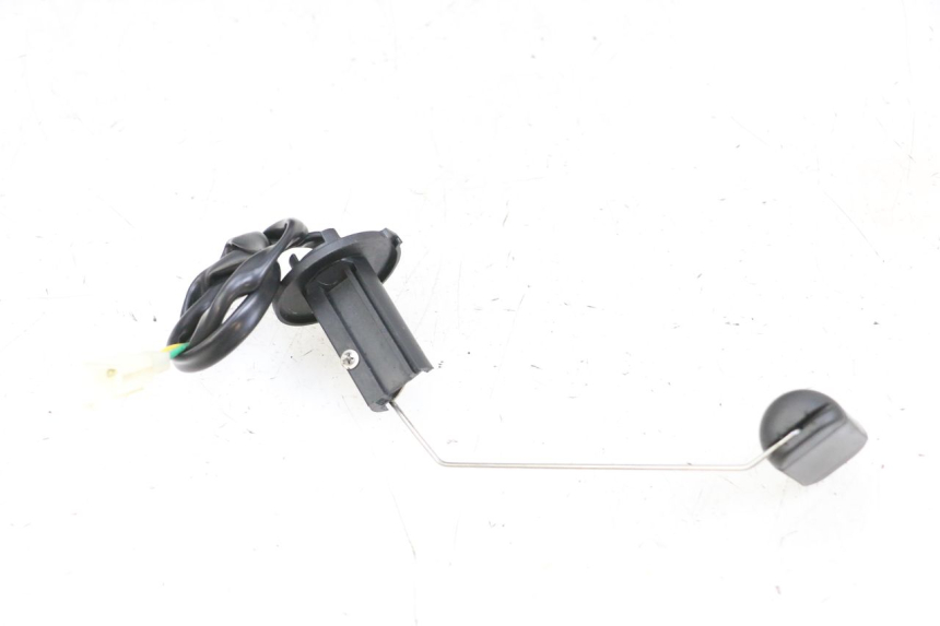 photo de JAUGE RESERVOIR ESSENCE PEUGEOT TWEET PRO EFI 4T 50 (2021 - 2022) - Zoom état d’usage