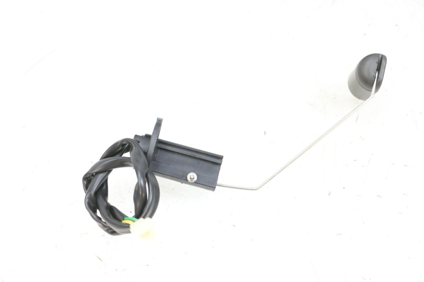 photo de JAUGE RESERVOIR ESSENCE PEUGEOT TWEET PRO EFI 4T 50 (2021 - 2022) - Gros plan technique