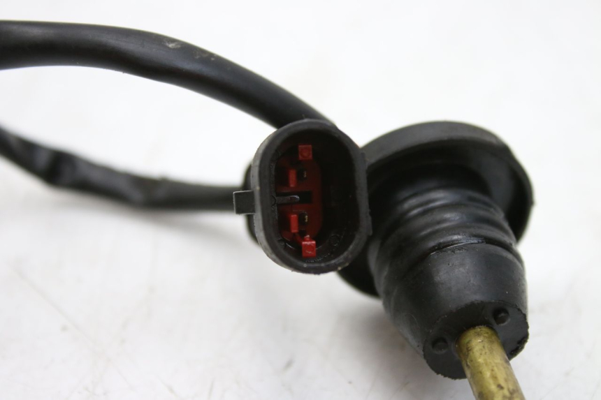 photo de JAUGE RESERVOIR ESSENCE KEEWAY TX 50 (2008 - 2015) - Autre angle de vue