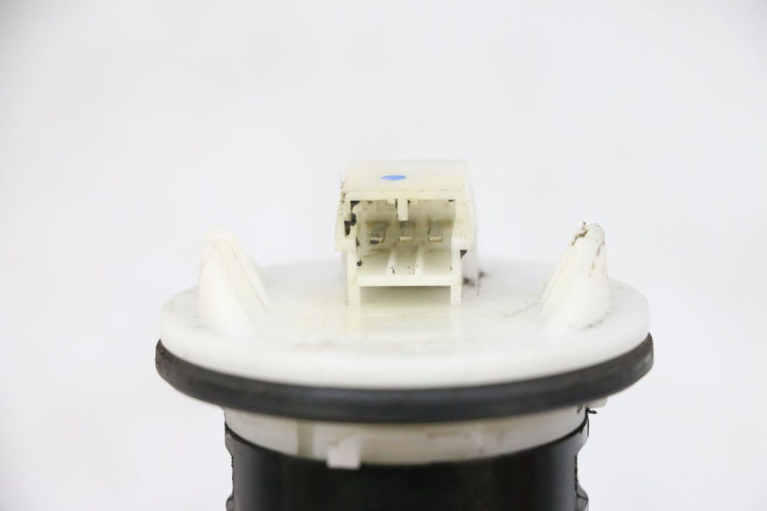 photo de JAUGE RESERVOIR ESSENCE PIAGGIO VESPA GTS SUPER IE 125 (2009 - 2016) - Vue d’ensemble