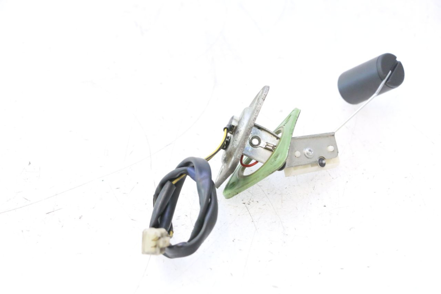 photo de JAUGE RESERVOIR ESSENCE PIAGGIO VESPA PRIMAVERA 2T 50 (2013 - 2018) - Détail de la pièce