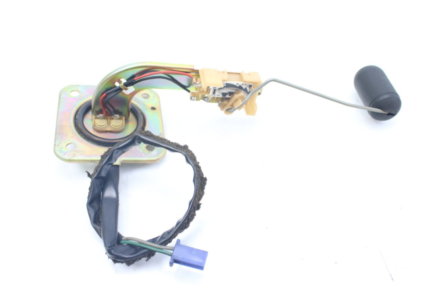 photo de JAUGE RESERVOIR ESSENCE HONDA VFR FI RC46 800 (1998 - 2001) - Zoom état d’usage