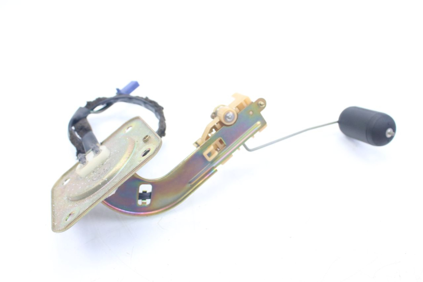 photo de JAUGE RESERVOIR ESSENCE HONDA VFR FI RC46 800 (1998 - 2001) - Autre angle de vue