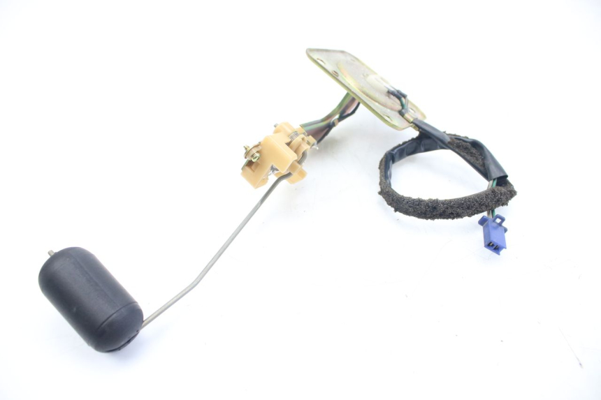 photo de JAUGE RESERVOIR ESSENCE HONDA VFR FI RC46 800 (1998 - 2001) - Gros plan technique