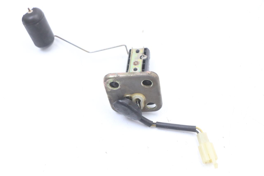 photo de JAUGE RESERVOIR ESSENCE PEUGEOT VIVACITY NEW 4T 50 (2008 - 2017) - Zoom état d’usage