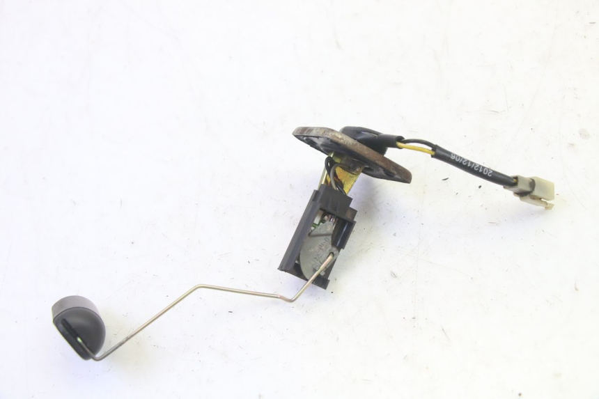 photo de JAUGE RESERVOIR ESSENCE PEUGEOT VIVACITY NEW 4T 50 (2008 - 2017) - Zoom état d’usage