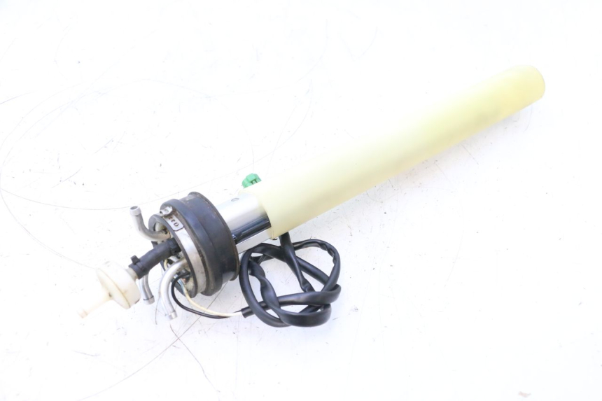 photo de JAUGE RESERVOIR ESSENCE YAMAHA WAVE RUNNER GP R 1200 (2000 - 2003) - Vue principale
