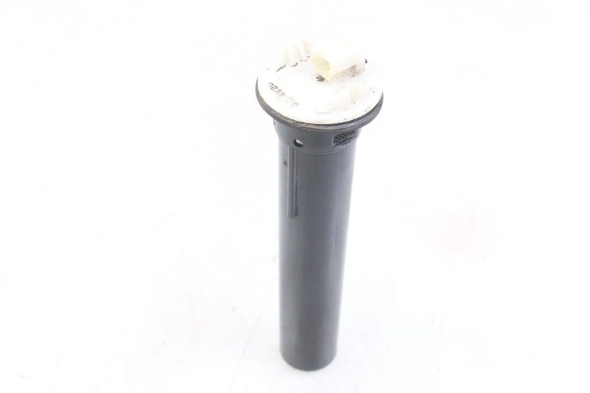 photo de JAUGE RESERVOIR ESSENCE PIAGGIO X10 125 (2012 - 2017) - Zoom état d’usage