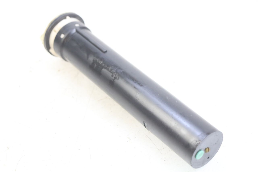 photo de JAUGE RESERVOIR ESSENCE PIAGGIO X8 125 (2004 - 2007) - Zoom état d’usage