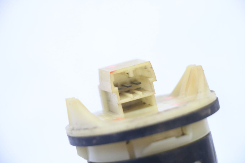 photo de JAUGE RESERVOIR ESSENCE PIAGGIO X9 EVOLUTION 125 (2003 - 2007) - Autre angle de vue