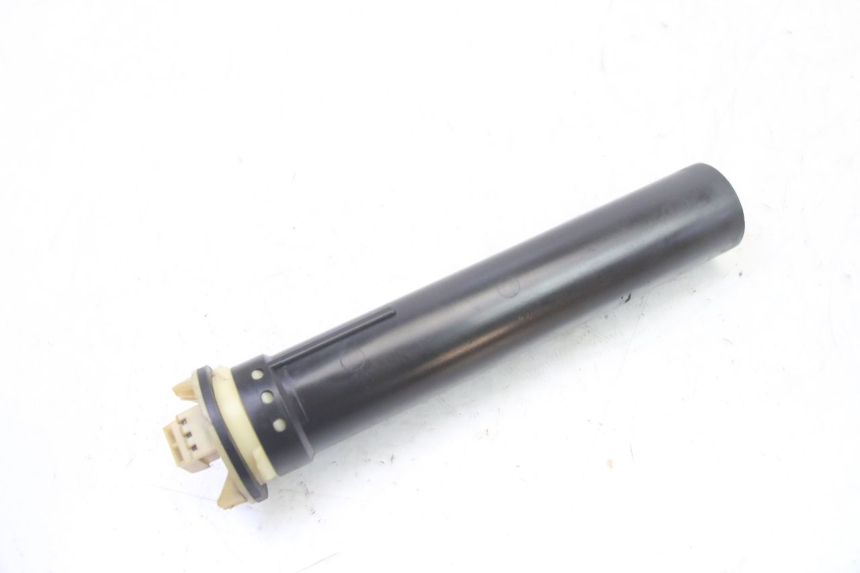 photo de JAUGE RESERVOIR ESSENCE PIAGGIO X9 EVOLUTION 125 (2003 - 2007) - Points de fixation