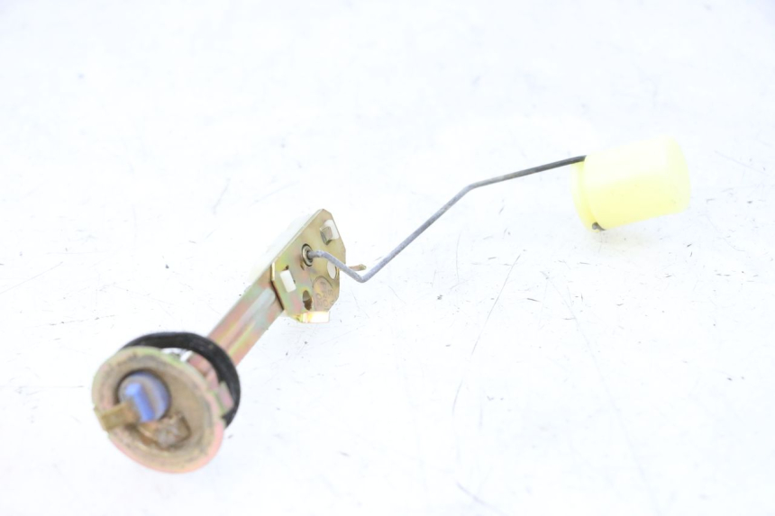 photo de JAUGE RESERVOIR ESSENCE YAMAHA YP MAJESTY 125 (2002 - 2006) - Zoom état d’usage