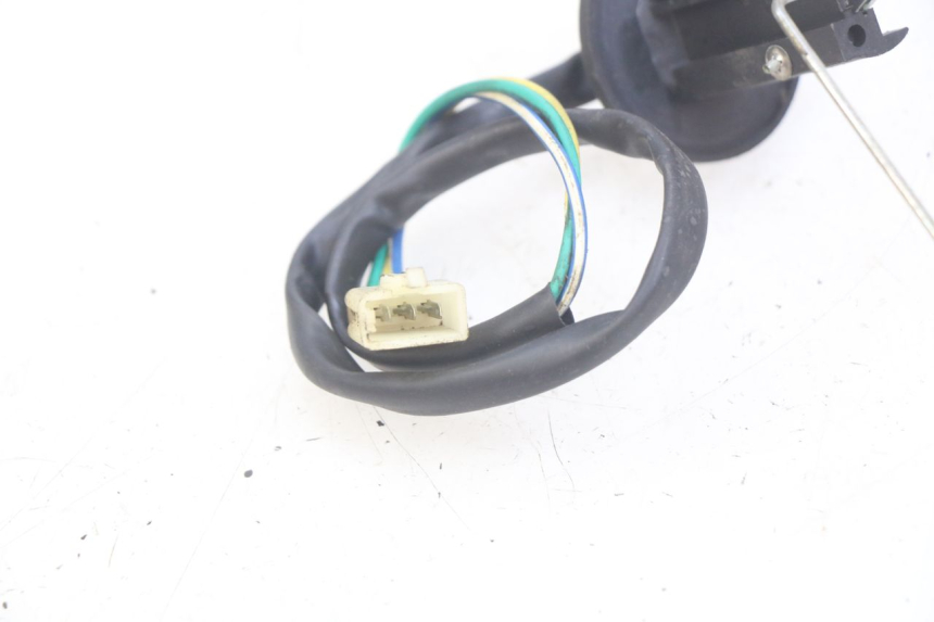 photo de JAUGE RESERVOIR ESSENCE YIYING YY125T 125 (2006 - 2014) - Détail de la pièce