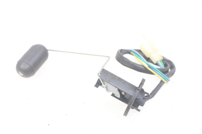 photo de JAUGE RESERVOIR ESSENCE YIYING YY125T 125 (2006 - 2014) - Autre angle de vue