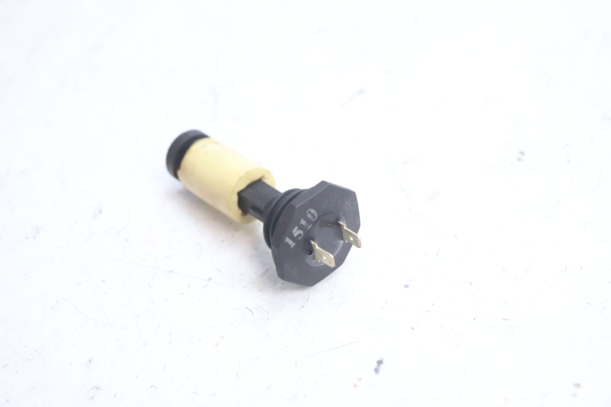 photo de JAUGE RESERVOIR ESSENCE PIAGGIO ZIP 2T 50 (2009 - 2019) - Zoom état d’usage