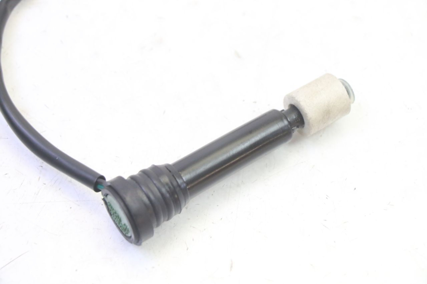 photo de JAUGE RESERVOIR HUILE KYMCO AGILITY NAKED RENOUVO 2T 50 (2011 - 2018) - Autre angle de vue