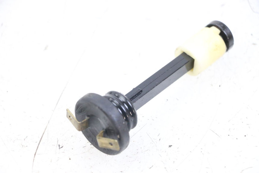 photo de JAUGE RESERVOIR HUILE MBK BOOSTER SPIRIT 50 (2004 - 2017) - Détail de la pièce