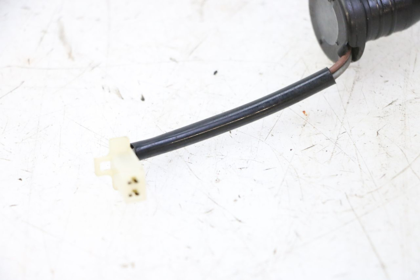 photo de JAUGE RESERVOIR HUILE YAMAHA BW'S 100 (1999 - 2002) - Autre angle de vue