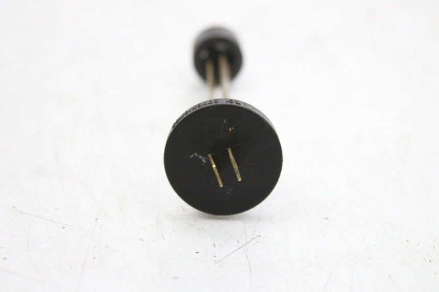 photo de JAUGE RESERVOIR HUILE PEUGEOT CITYSTAR 50 (2013 - 2017) - Gros plan technique