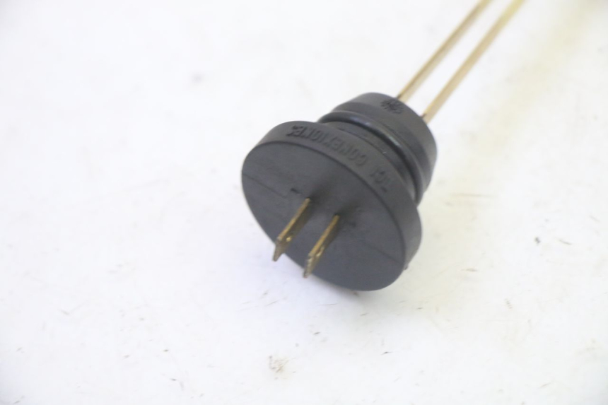 photo de JAUGE RESERVOIR HUILE PEUGEOT CITYSTAR 50 (2013 - 2017) - Zoom état d’usage