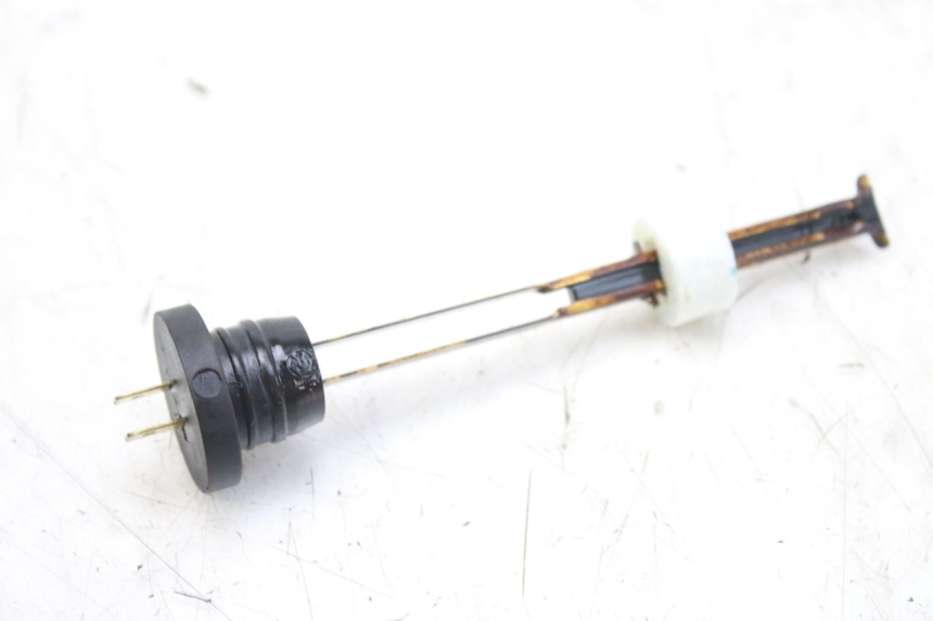 photo de JAUGE RESERVOIR HUILE PEUGEOT ELYSTAR 50 (2002 - 2014) - Zoom état d’usage