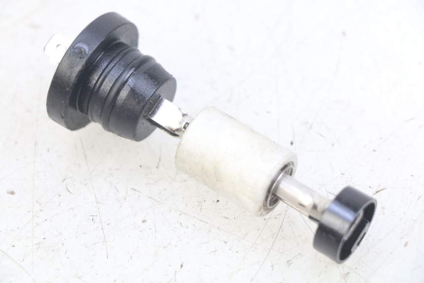 photo de JAUGE RESERVOIR HUILE HONDA FES PANTHEON 2T 125 (1998 - 2002) - Détail de la pièce