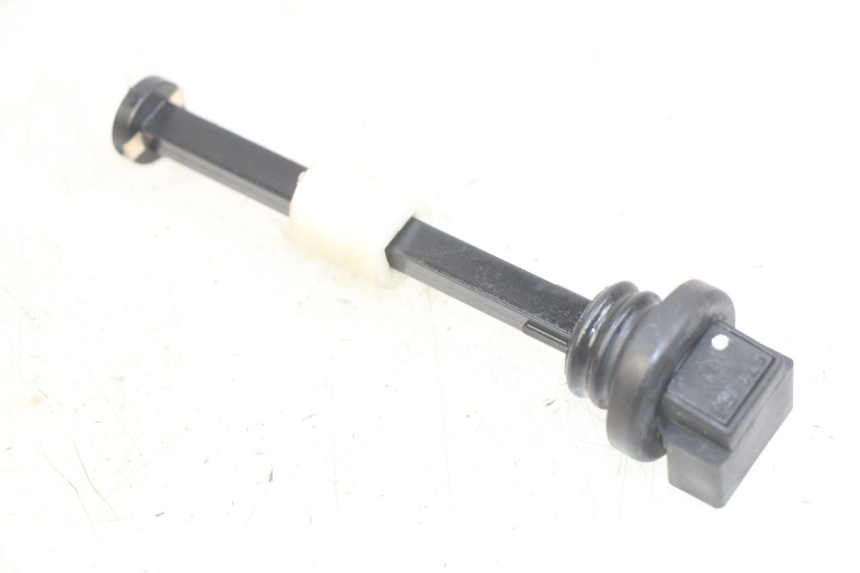 photo de JAUGE RESERVOIR HUILE PIAGGIO FLY 2T 50 (2004 - 2017) - Détail de la pièce