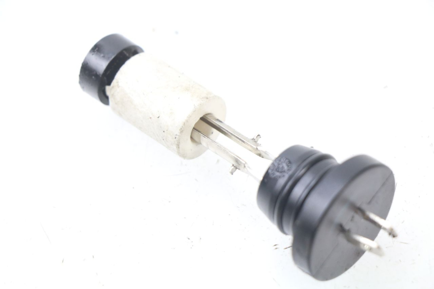 photo de JAUGE RESERVOIR HUILE PEUGEOT JET FORCE CARBU 50 (2003 - 2016) - Vue principale